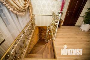 Дом 550м², 2-этажный, посуточно,