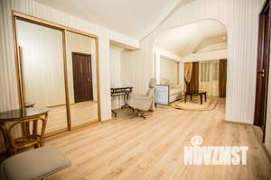 Дом 550м², 2-этажный, посуточно,