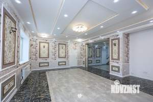 Дом 439м², 3-этажный, участок 8 сот.