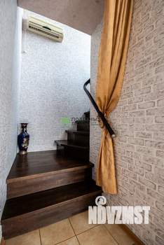 Коттедж 125м², 2-этажный, участок 10 сот.