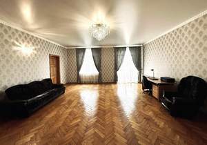 Дом 360м², 2-этажный, участок 20 сот.