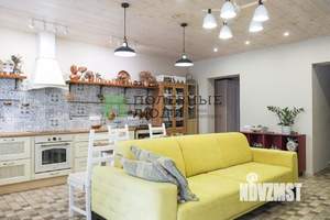 Таунхаус 200м², 3-этажный, участок 1 сот.