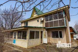 Дом 219м², 3-этажный, участок 18 сот.