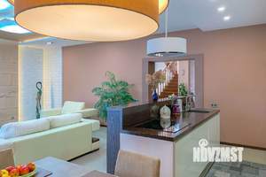 Коттедж 258м², 2-этажный, участок 10 сот.