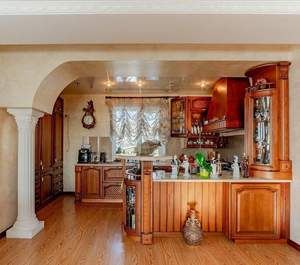 Дом 250м², 2-этажный, участок 7 сот.