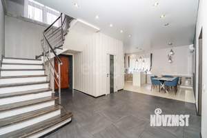 Дом 510м², 3-этажный, участок 12 сот.