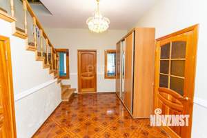 Дом 234м², 2-этажный, участок 8 сот.