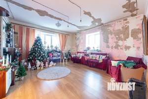 Дом 410м², 2-этажный, участок 15 сот.