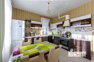 Коттедж 160м², 2-этажный, участок 20 сот.