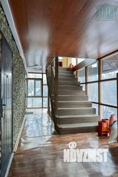 Дом 463м², 3-этажный, участок 6 сот.