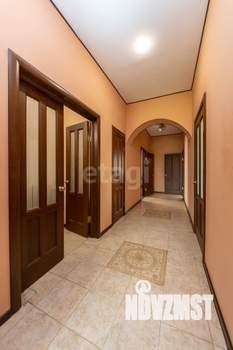 Дом 250м², 2-этажный, участок 10 сот.