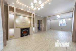 Дом 178м², 3-этажный, участок 15 сот.