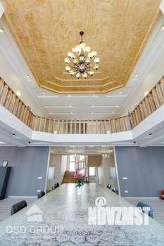 Коттедж 648м², 3-этажный, участок 10 сот.