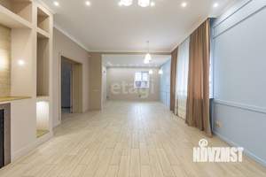 Дом 178м², 3-этажный, участок 15 сот.