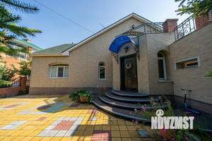 Коттедж 216м², 2-этажный, участок 15 сот.