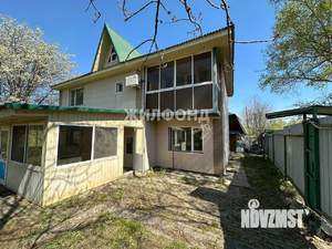 Дом 218м², 2-этажный, участок 18 сот.