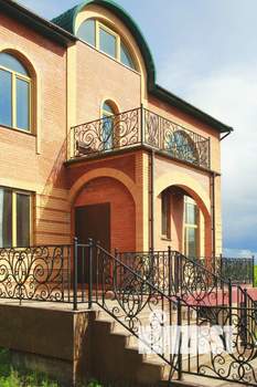 Коттедж 597м², 4-этажный, участок 10 сот.