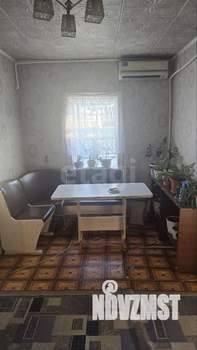 Дом 80м², 3-этажный, участок 6 сот.