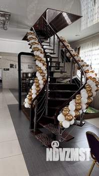 Дом 600м&sup2;, 3-этажный, посуточно, 