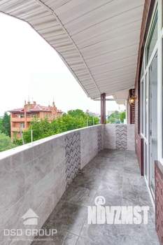 Дом 439м&sup2;, 3-этажный, участок 8 сот.  