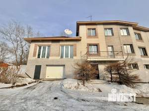 Коттедж 385м&sup2;, 3-этажный, участок 5 сот.  