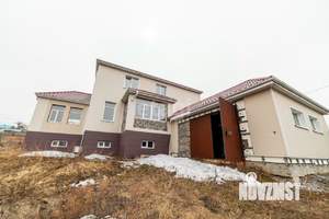 Коттедж 436м², 2-этажный, участок 10 сот.  