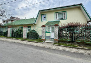 Дом 141м², 2-этажный, участок 18 сот.  