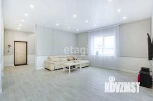 Дом 180м&sup2;, 2-этажный, участок 11 сот.  