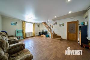 Дом 133м&sup2;, 2-этажный, участок 13 сот.  