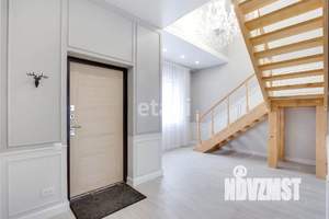 Дом 180м&sup2;, 2-этажный, участок 11 сот.  