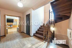 Дом 300м&sup2;, 2-этажный, участок 15 сот.  