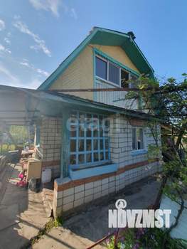 Дом 20м&sup2;, 2-этажный, участок 6 сот.  