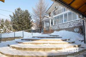 Коттедж 239м&sup2;, 3-этажный, участок 12 сот.  