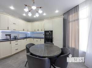 Коттедж 152м&sup2;, 2-этажный, участок 6 сот.  