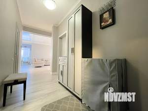 Коттедж 214м&sup2;, 2-этажный, участок 10 сот.  