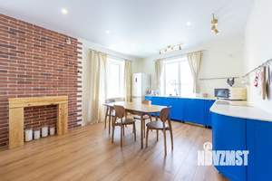 Дом 130м&sup2;, 2-этажный, участок 10 сот.  