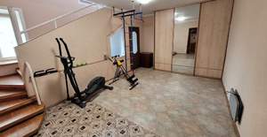 Дом 433м&sup2;, 2-этажный, участок 10 сот.  