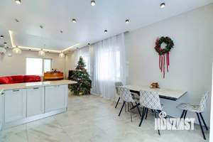 Дом 150м&sup2;, 2-этажный, участок 11 сот.  