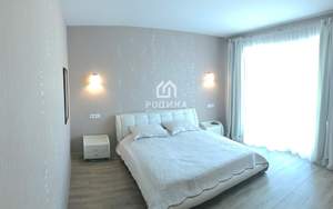 Дом 225м², 2-этажный, участок 10 сот.  