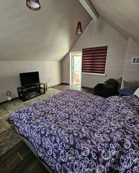 Дом 80м&sup2;, 2-этажный, участок 80 сот.  