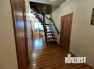 Коттедж 353м², 3-этажный, участок 12 сот.  