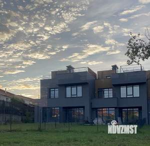 Таунхаус 233м&sup2;, 2-этажный, участок 2 сот.  