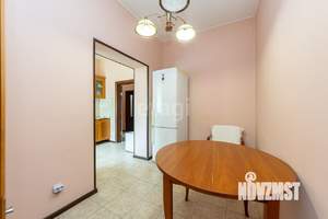 Дом 250м², 2-этажный, участок 10 сот.  