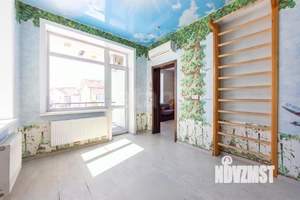 Таунхаус 225м&sup2;, 3-этажный, участок 5 сот.  