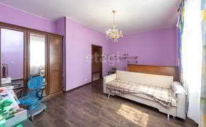 Дом 250м², 2-этажный, участок 10 сот.  
