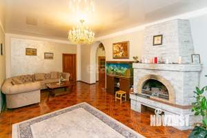 Дом 234м&sup2;, 2-этажный, участок 8 сот.  