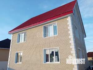 Дом 216м&sup2;, 3-этажный, участок 10 сот.  