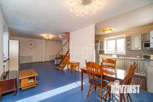 Дом 238м&sup2;, 4-этажный, участок 10 сот.  