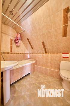 Дом 107м&sup2;, 2-этажный, участок 1 сот.  