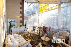 Дом 239м&sup2;, 2-этажный, участок 12 сот.  